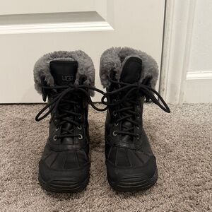 UGG Black Lace-Up Winter Boots with Gray Fur Collar